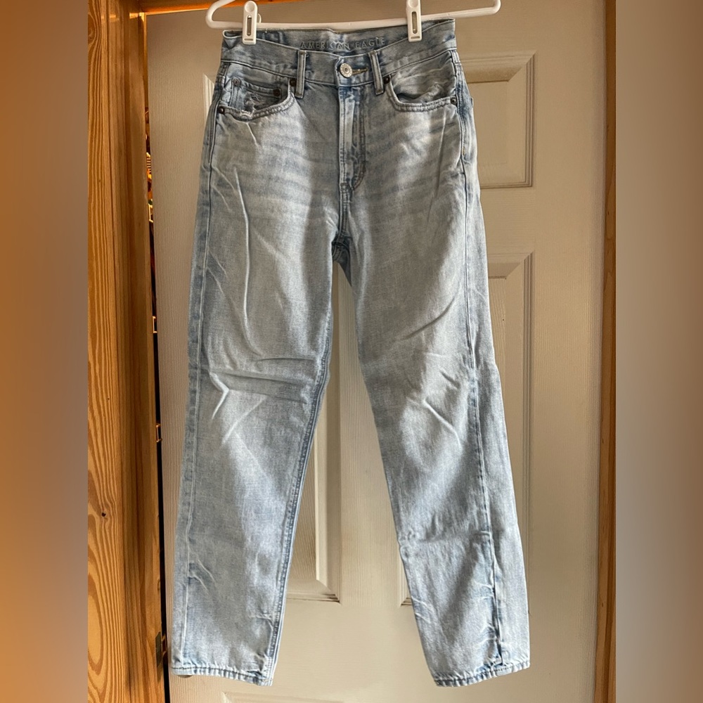 American Eagle 90s Boyfriend Jeans